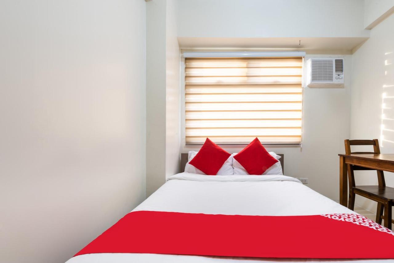 Oyo 474 Urbandeca Tower 316 - Nizami Condotel Mandaluyong Екстериор снимка