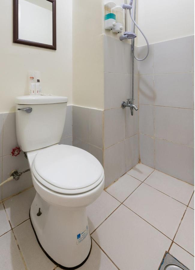 Oyo 474 Urbandeca Tower 316 - Nizami Condotel Mandaluyong Екстериор снимка