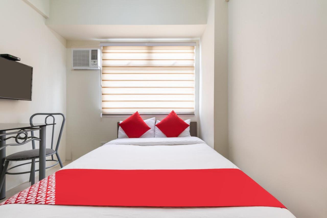 Oyo 474 Urbandeca Tower 316 - Nizami Condotel Mandaluyong Екстериор снимка