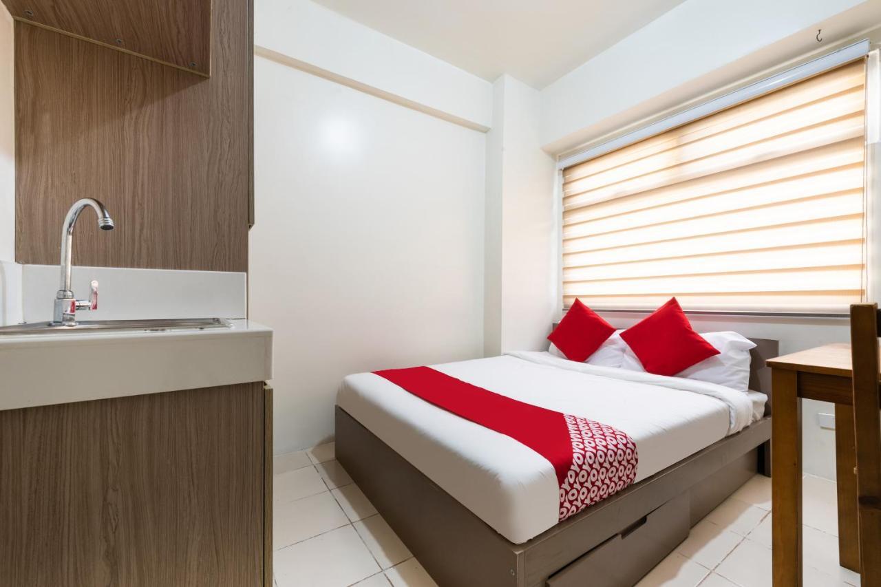 Oyo 474 Urbandeca Tower 316 - Nizami Condotel Mandaluyong Екстериор снимка