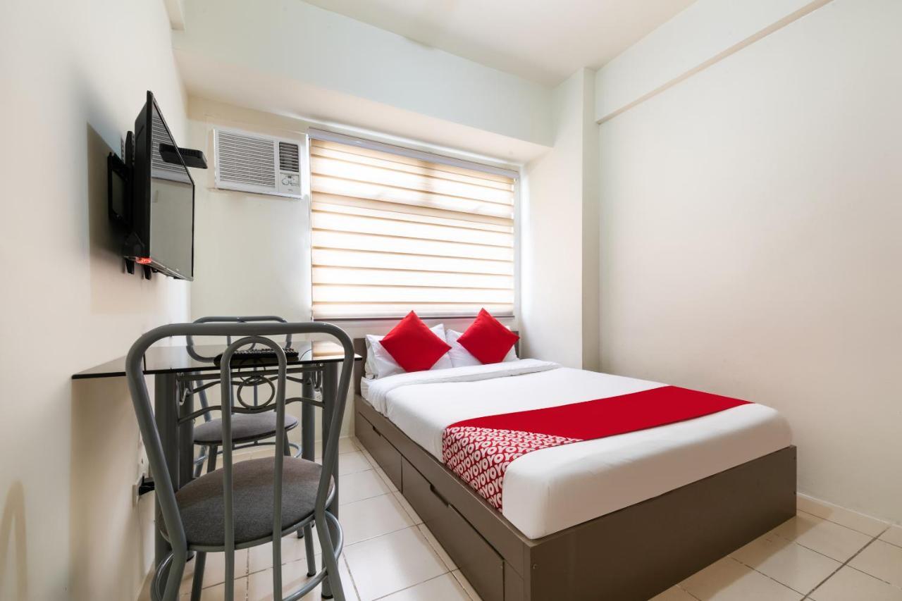Oyo 474 Urbandeca Tower 316 - Nizami Condotel Mandaluyong Екстериор снимка