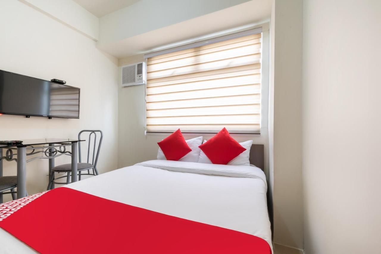 Oyo 474 Urbandeca Tower 316 - Nizami Condotel Mandaluyong Екстериор снимка